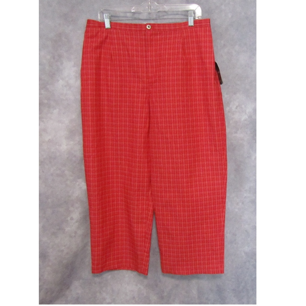 NWT Sag Harbor Red Check Capris Crop Pants Size L